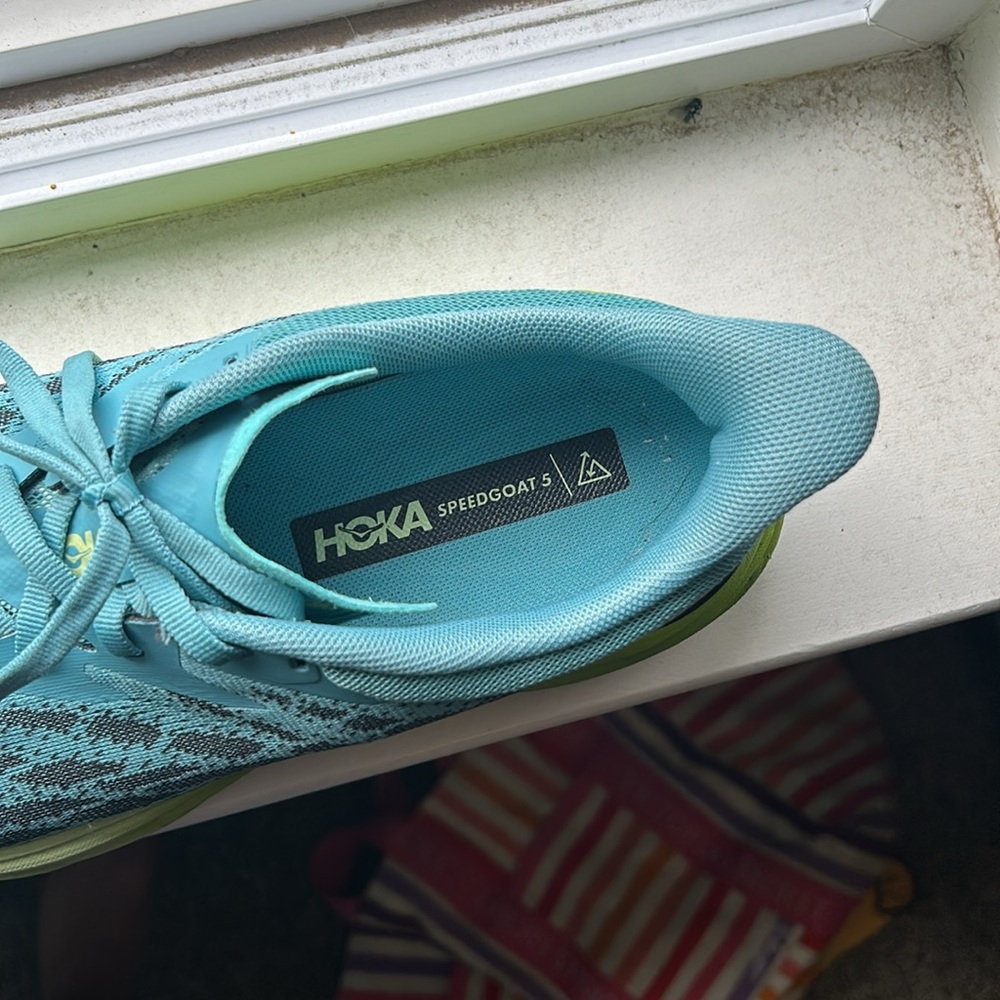 Running shoes - Picture 4 of 5